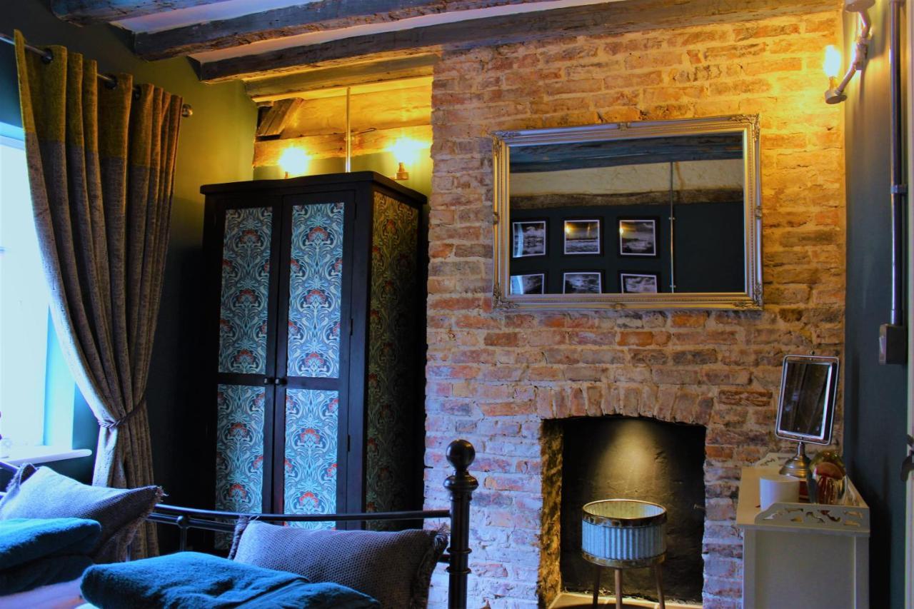 Boutique Fisherman'S Grade II Listed Cottage Скарбъро Екстериор снимка